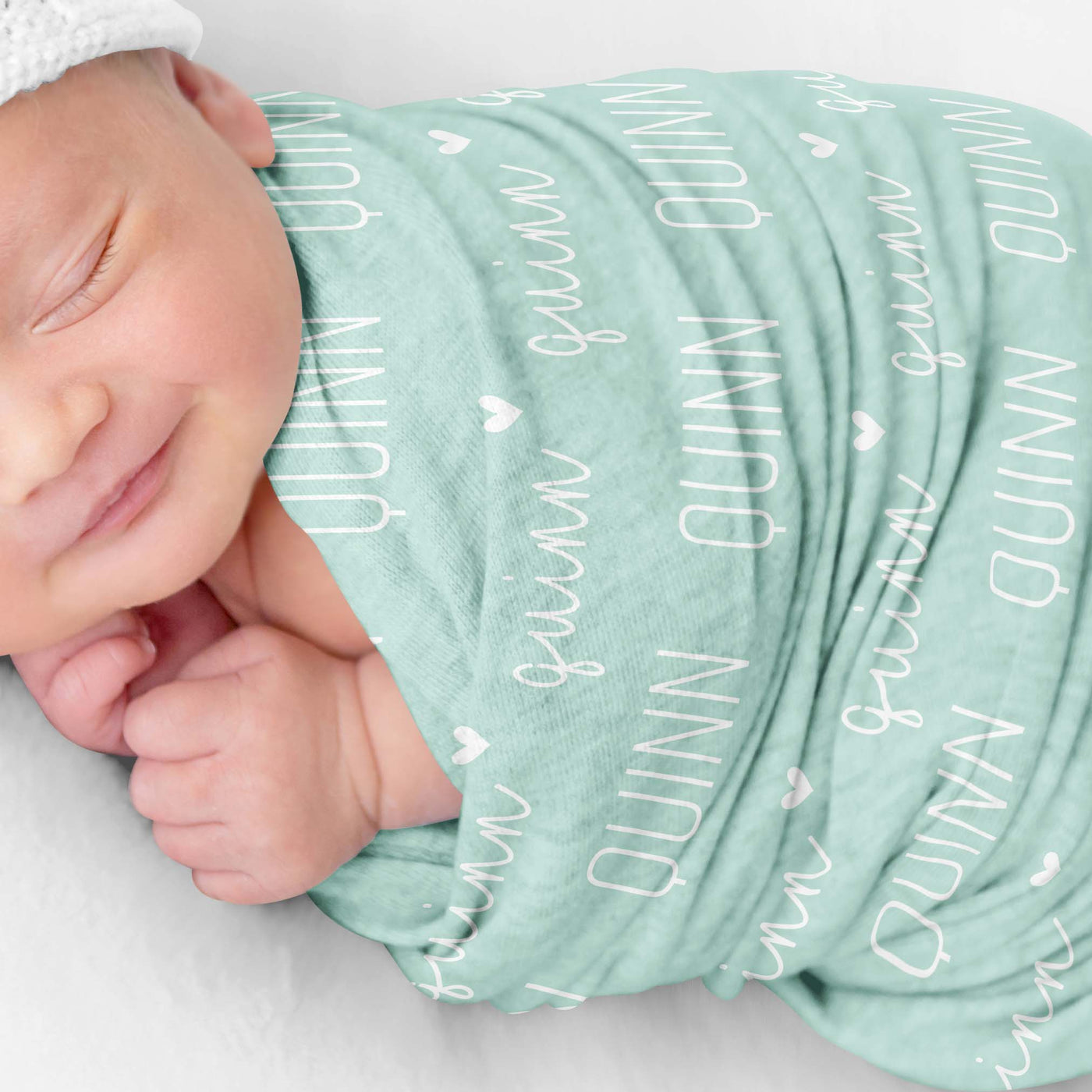 COUVERTURE D'EMMAILLOTAGE PERSONNALISÉE AVEC NOM DE BÉBÉ | TONS BOHO